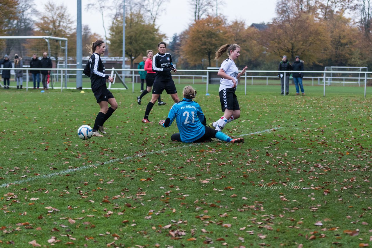 Bild 279 - Frauen SV Henstedt Ulzburg II - TSV Russee : Ergebnis: 5:0